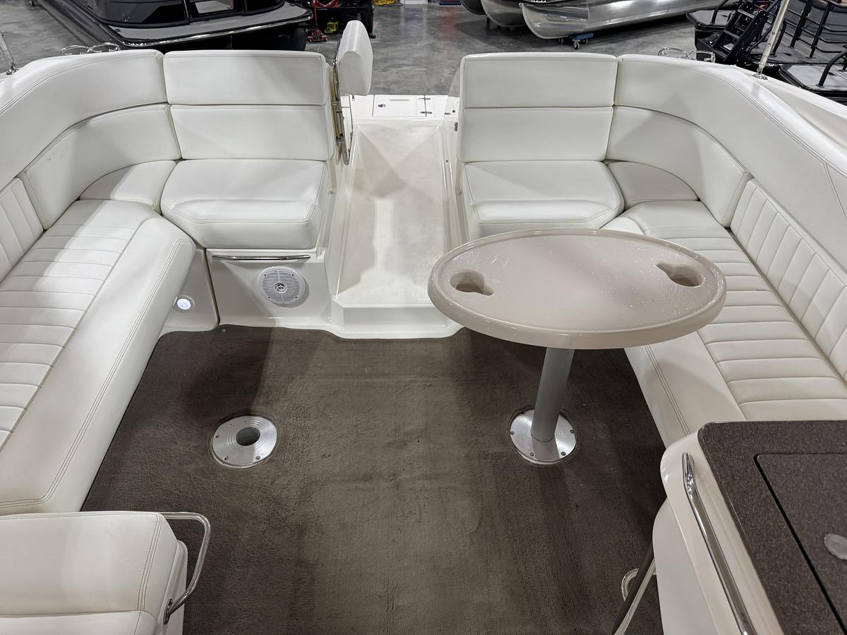 Used 2005 Regal 3350
