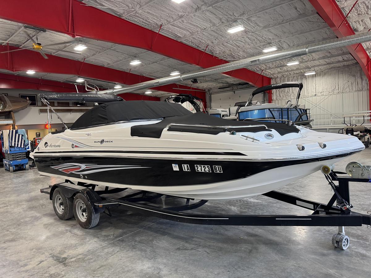 Used 2011 Hurricane 217 SD