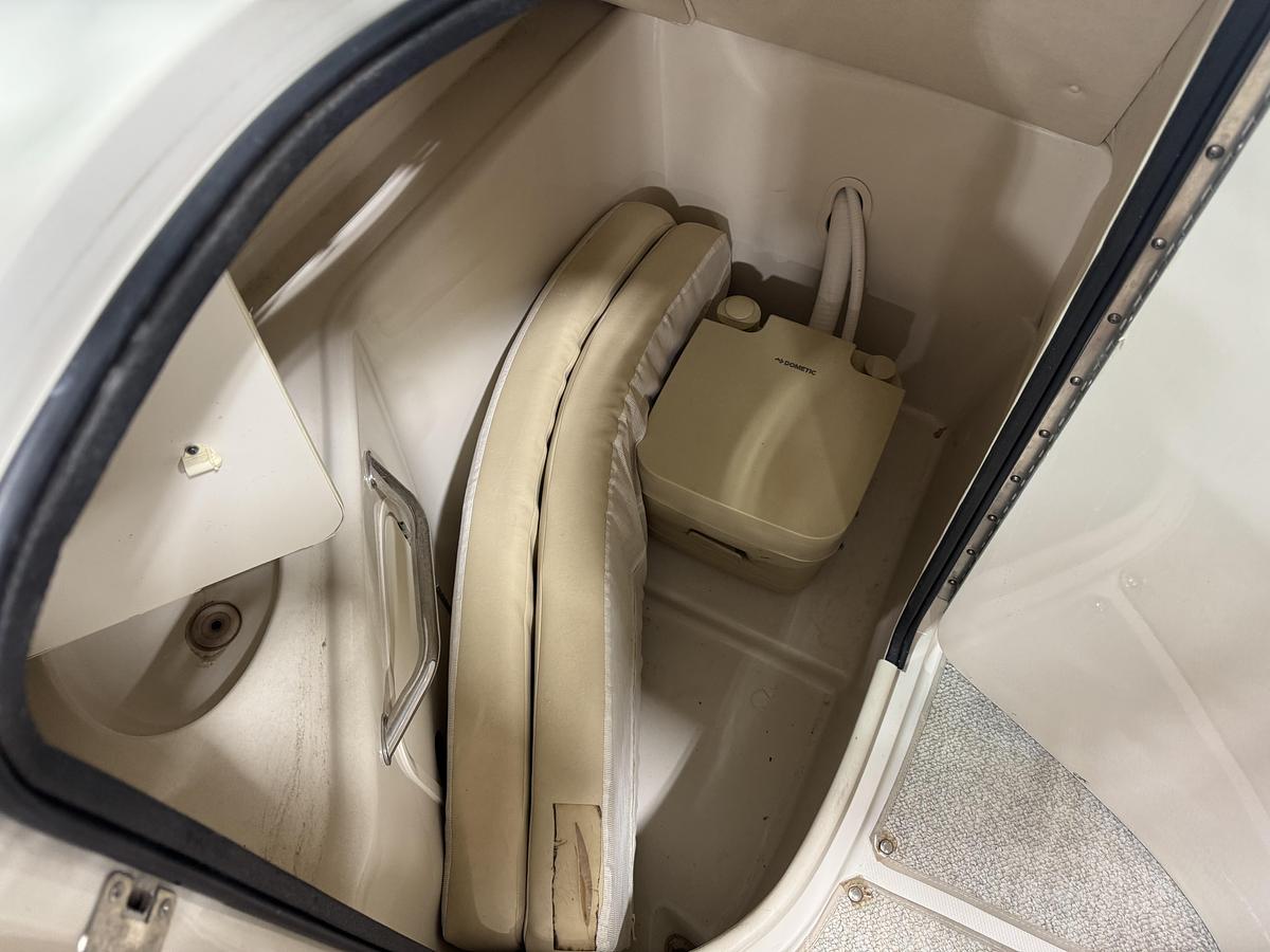 Used 2001 Sea Ray 240 Sundeck