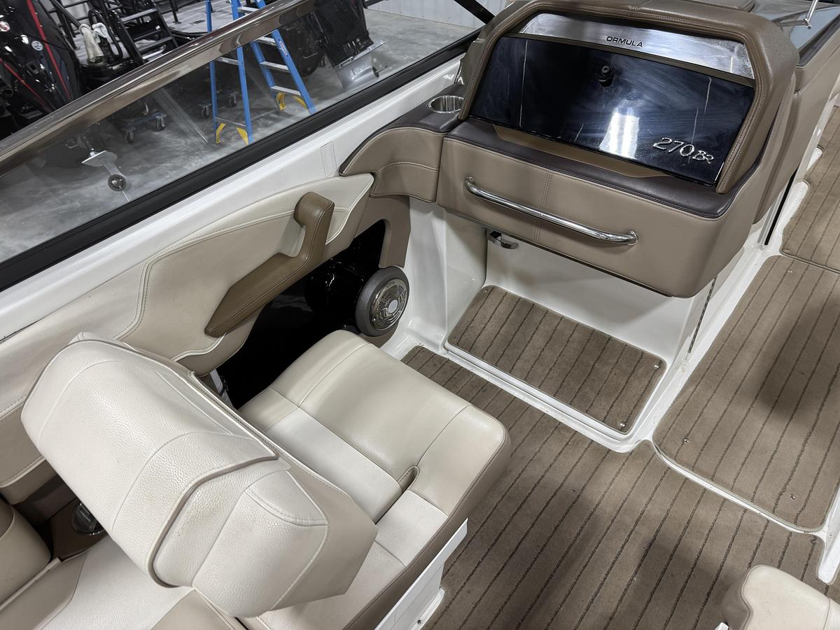 Used 2014 Formula 270 BR