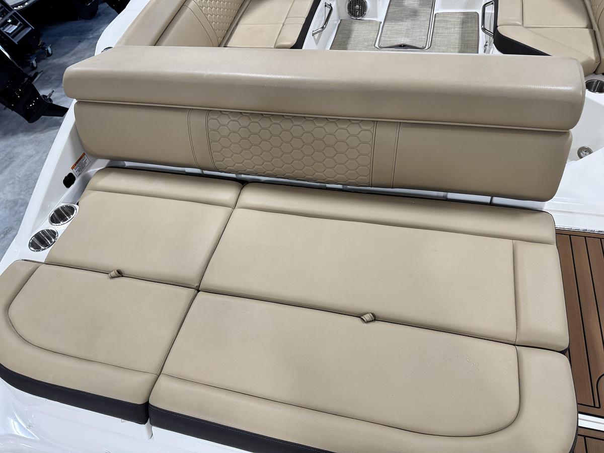 Used 2018 Sea Ray 270 SDX