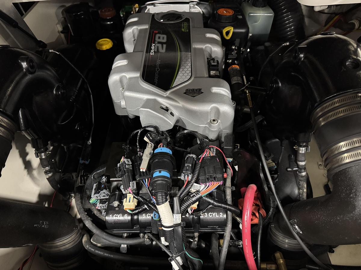 Used 2015 Sea Ray 270 SDX