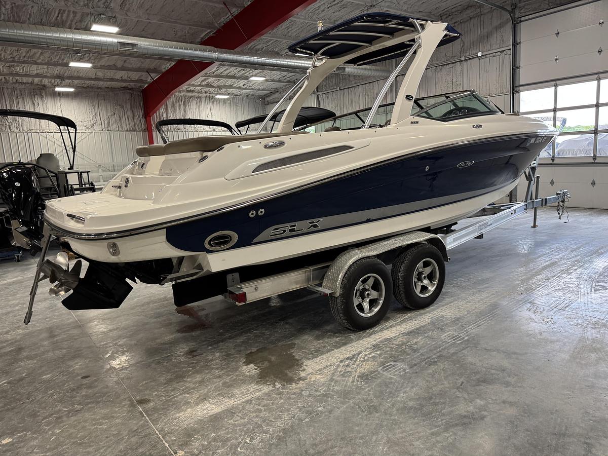 Used 2011 Sea Ray 250 SLX