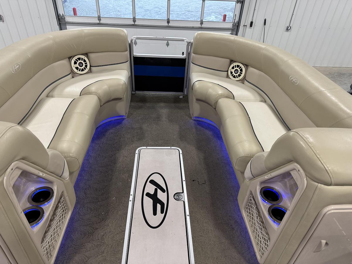 Used 2012 Harris 250 Grand Mariner