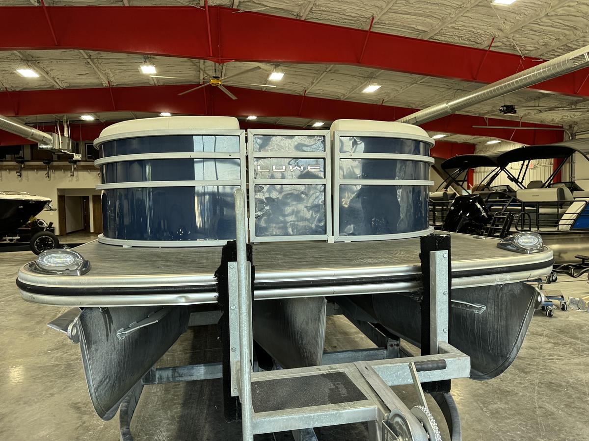 Used 2022 Lowe 270 SS