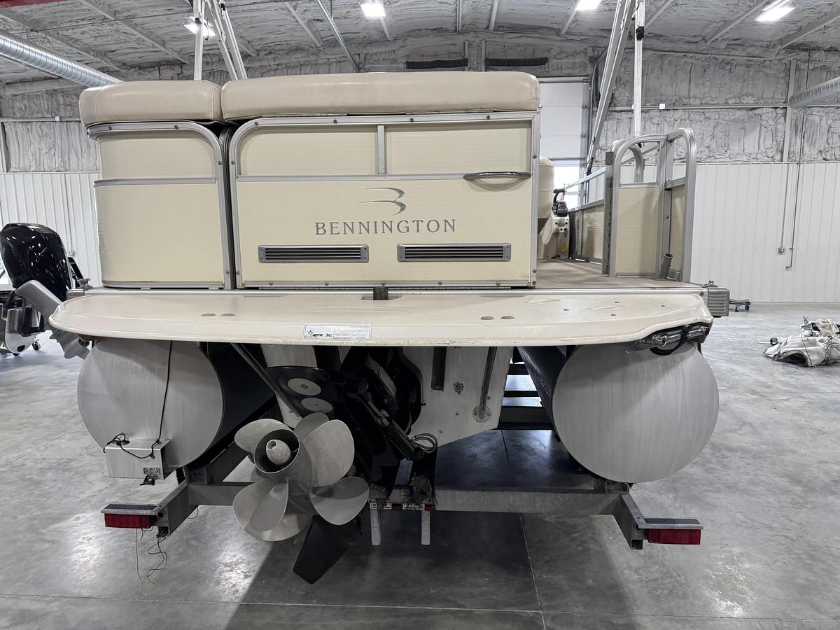 Used 2006 Bennington 2575 RL