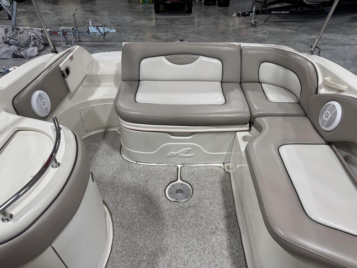 Used 2004 Sea Ray 270 Sundeck