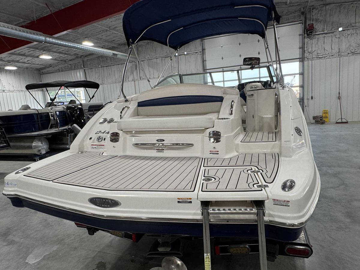 Used 2008 Chaparral 244 Sunesta