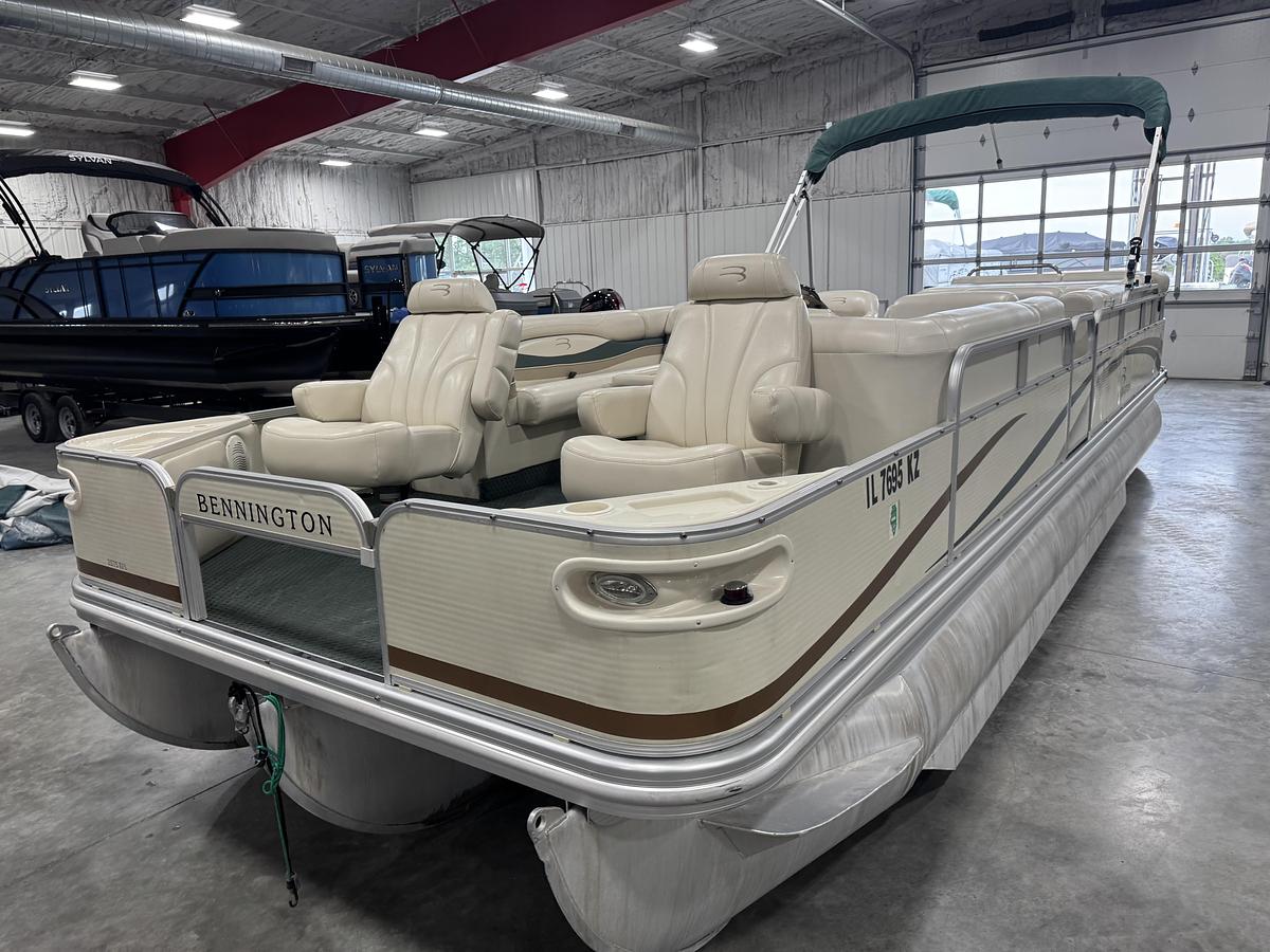 Used 2004 Bennington 2575 RL