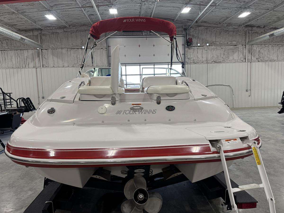 Used 2005 Four Winns 250 Horizon