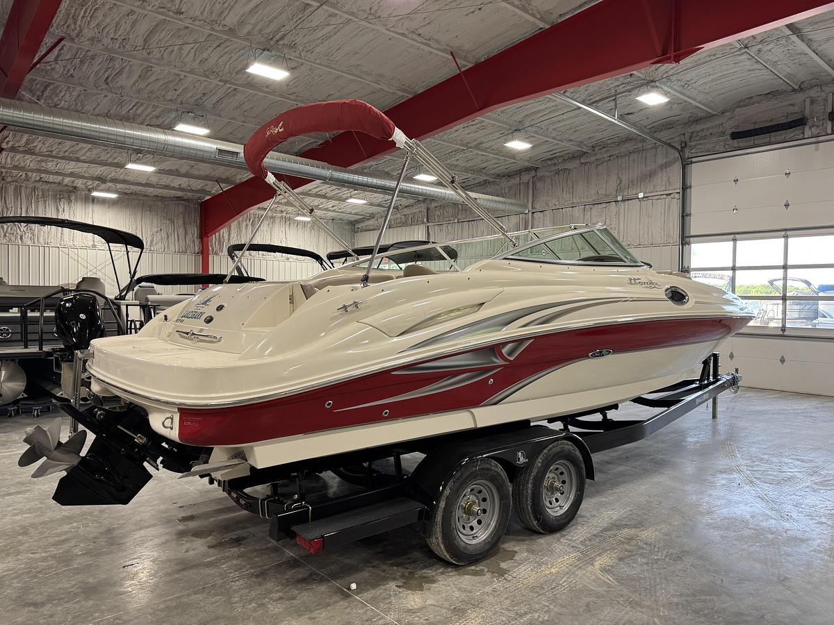 Used 2004 Sea Ray 270 Sun Deck