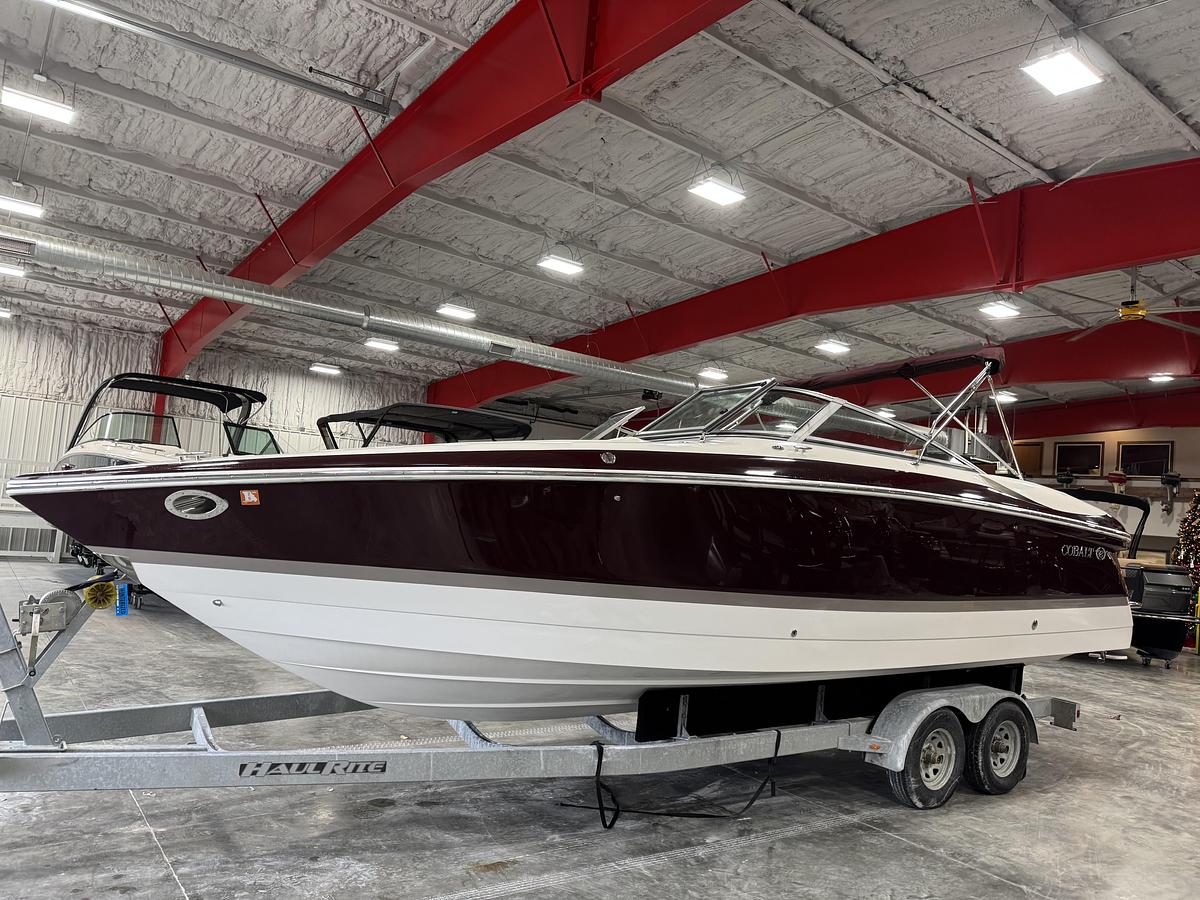 Used 2005 Cobalt 282 BR