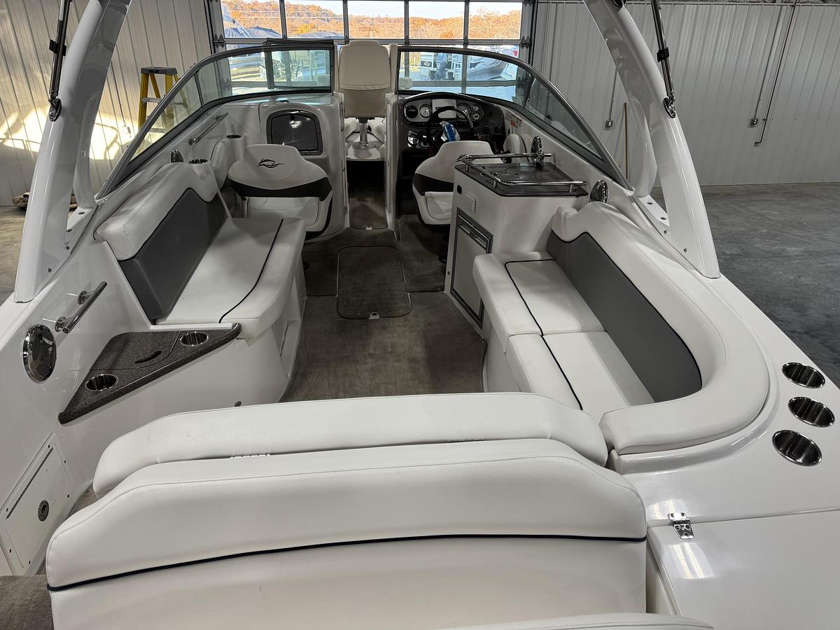 Used 2010 Rinker 296 BR