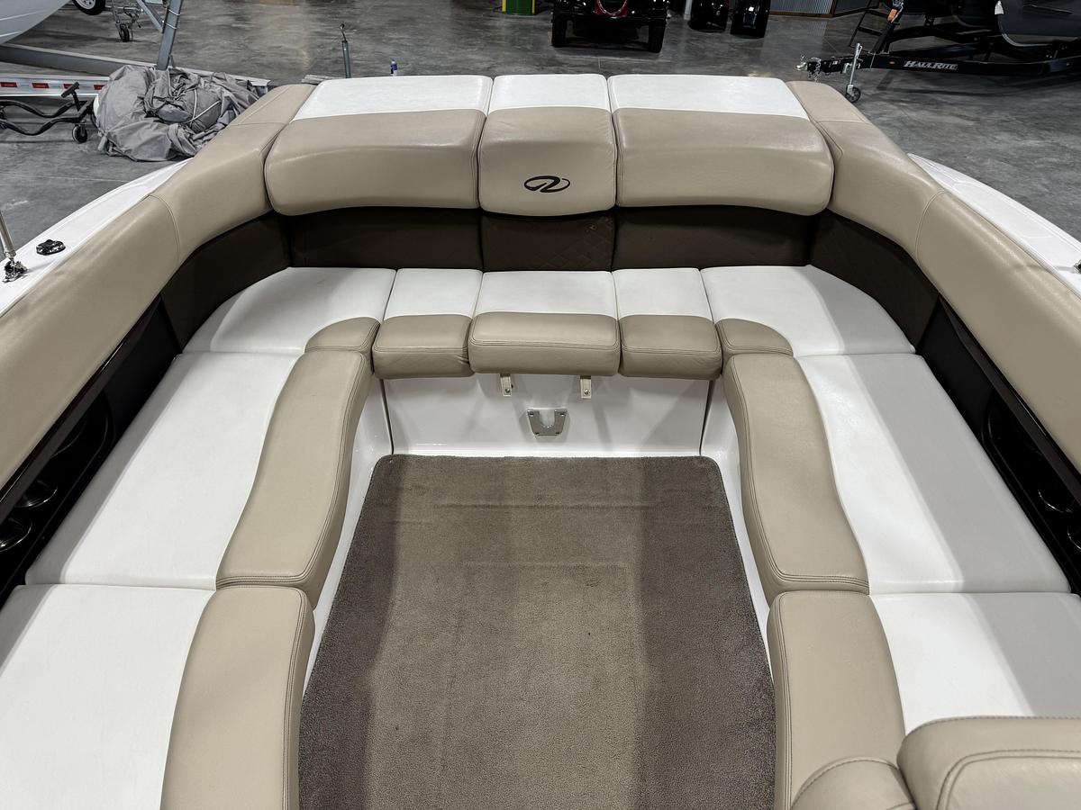 Used 2012 Regal 2700