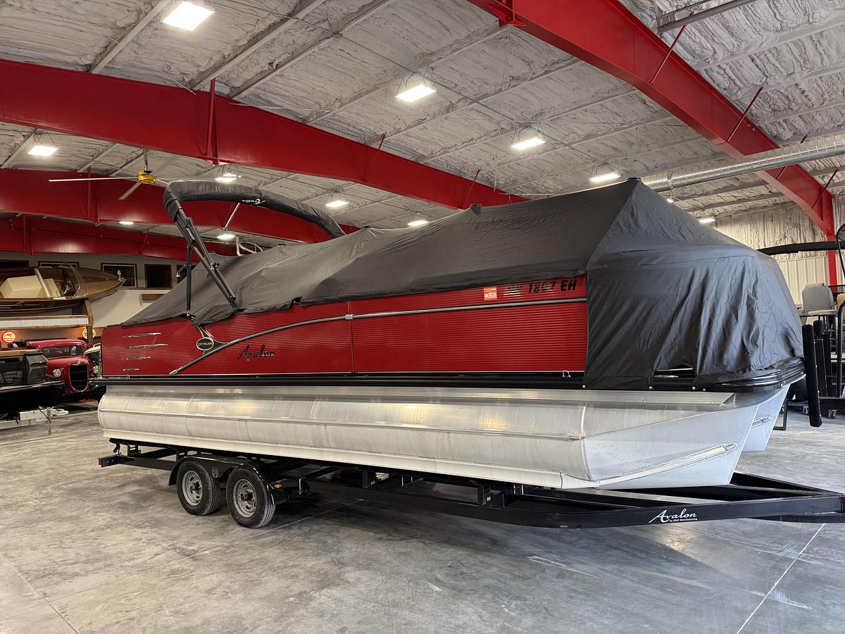 Used 2019 Avalon 2585 Catalina