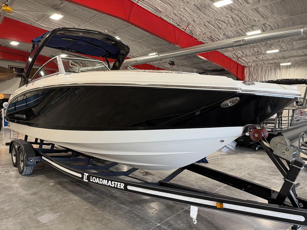 Used 2009 Chaparral 284 Sunesta