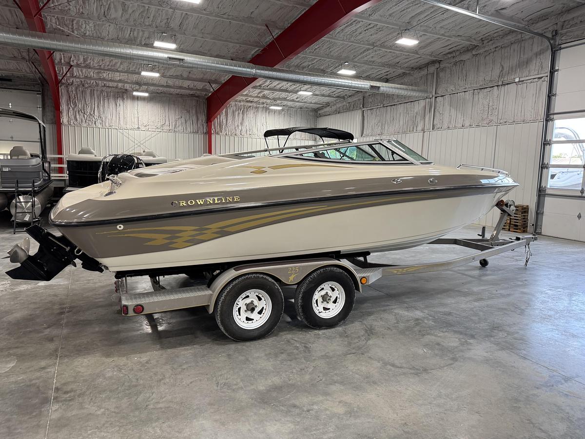 Used 2000 Crownline 225 BR