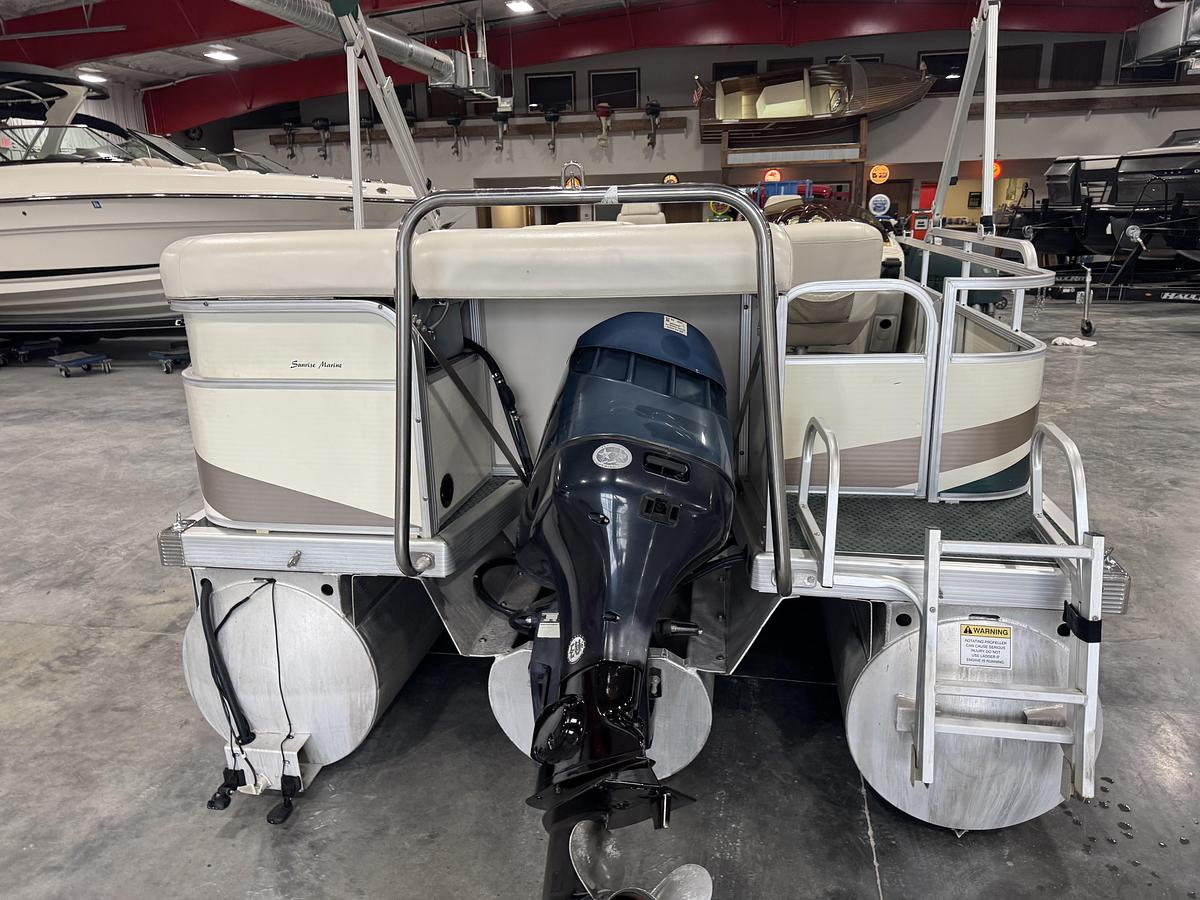 Used 2004 Bennington 2575 RL