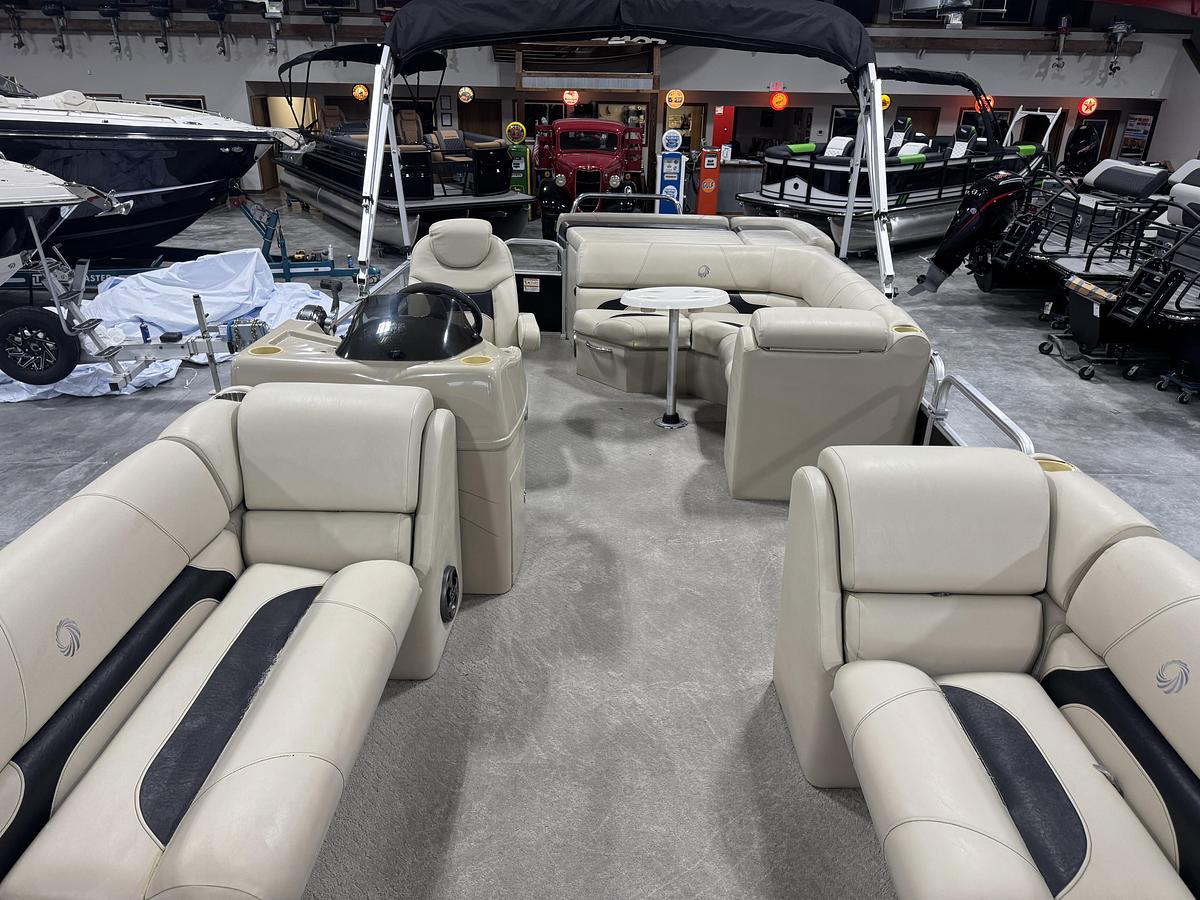 Used 2017 Lowe 230 SS