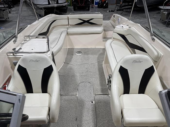 Used 2005 Rinker 282 BR