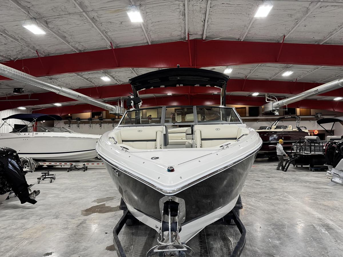 Used 2018 Cobalt R-5 Surf