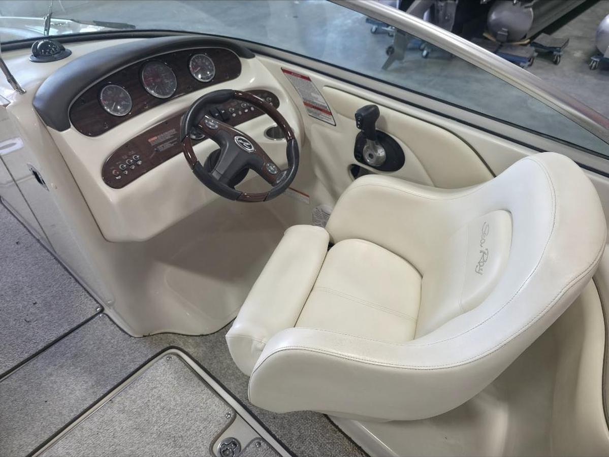 Used 2008 Sea Ray 240 Sundeck