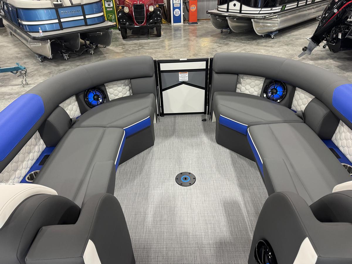 2027 SouthBay 525 RS Twin