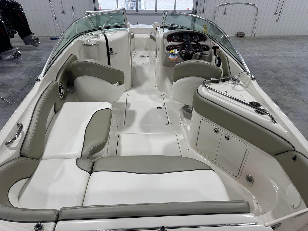 Used 2006 Sea Ray 240 Sundeck