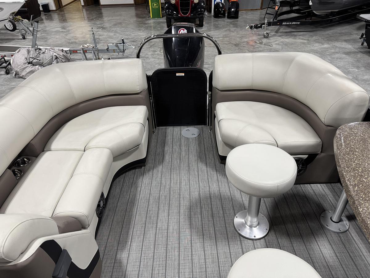 Used 2021 Manitou 23 Oasis