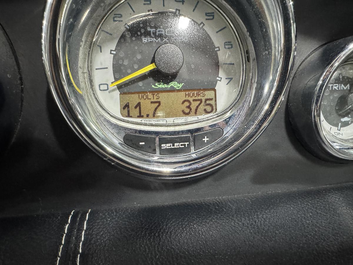 Used 2011 Sea Ray 250 SLX