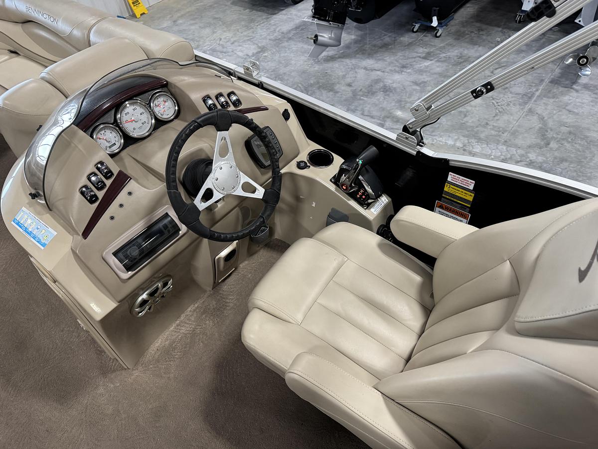 Used 2010 Bennington 2250 RCW