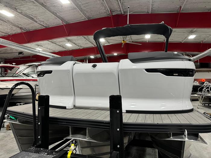 Used 2024 Manitou Explore 24 Navigator