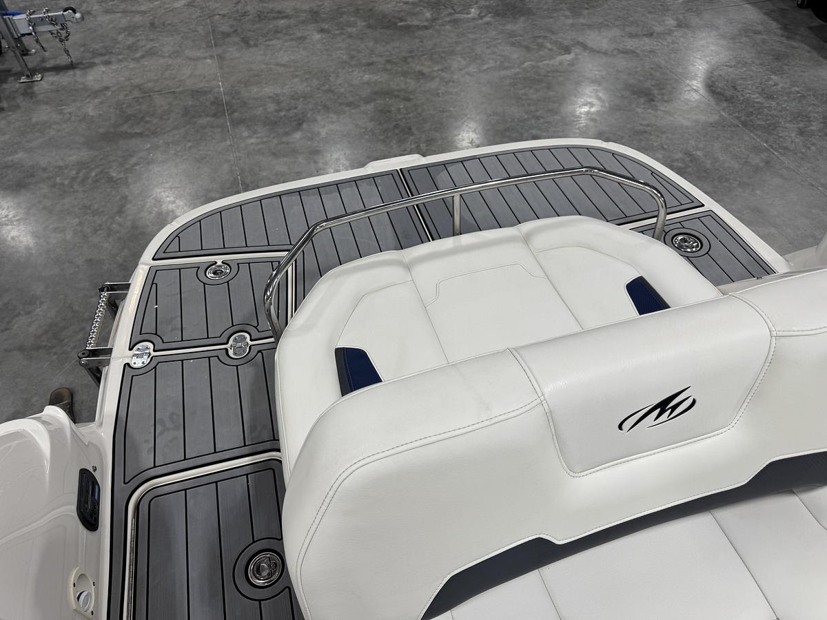 Used 2008 Monterey 254 FS