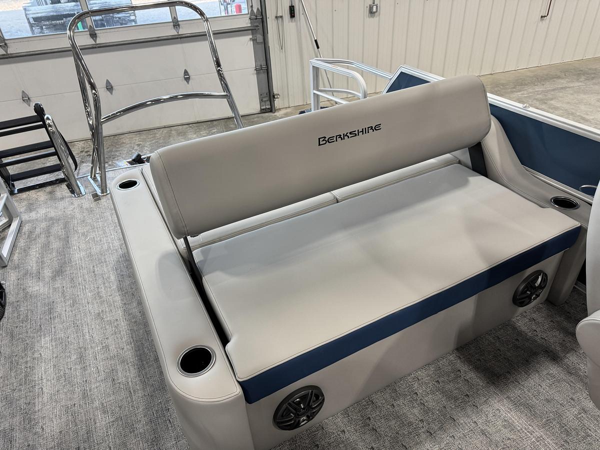 2026 Berkshire 24 UL LE