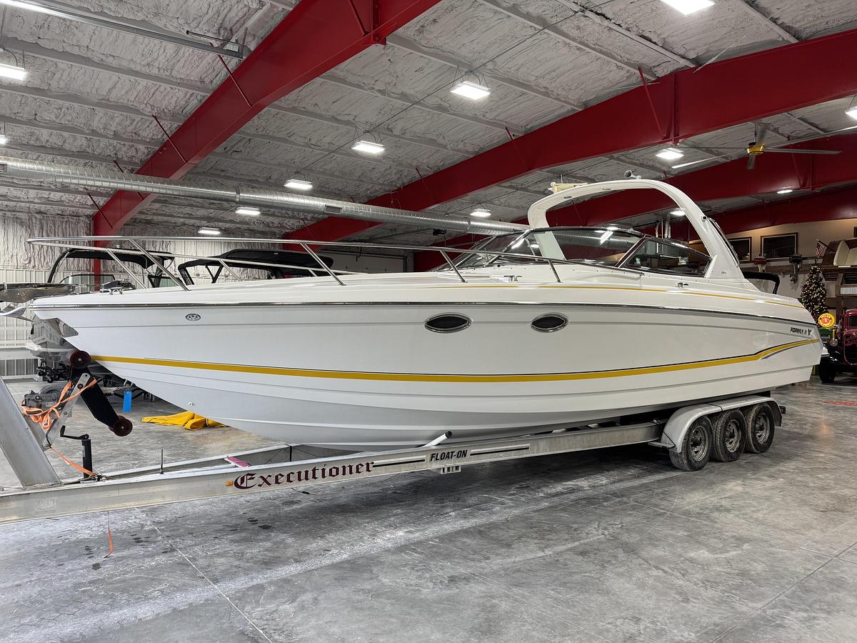 Used 2005 Formula 330 SS Sun Sport