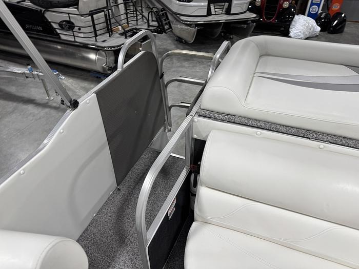 Used 2015 PlayCraft 2600 Sport Toon