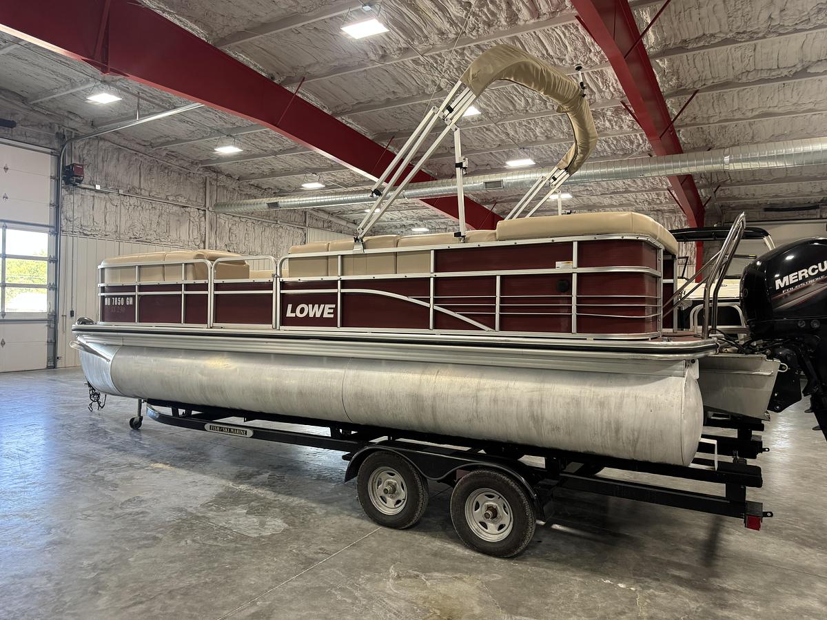 Used Lowe 230 SS