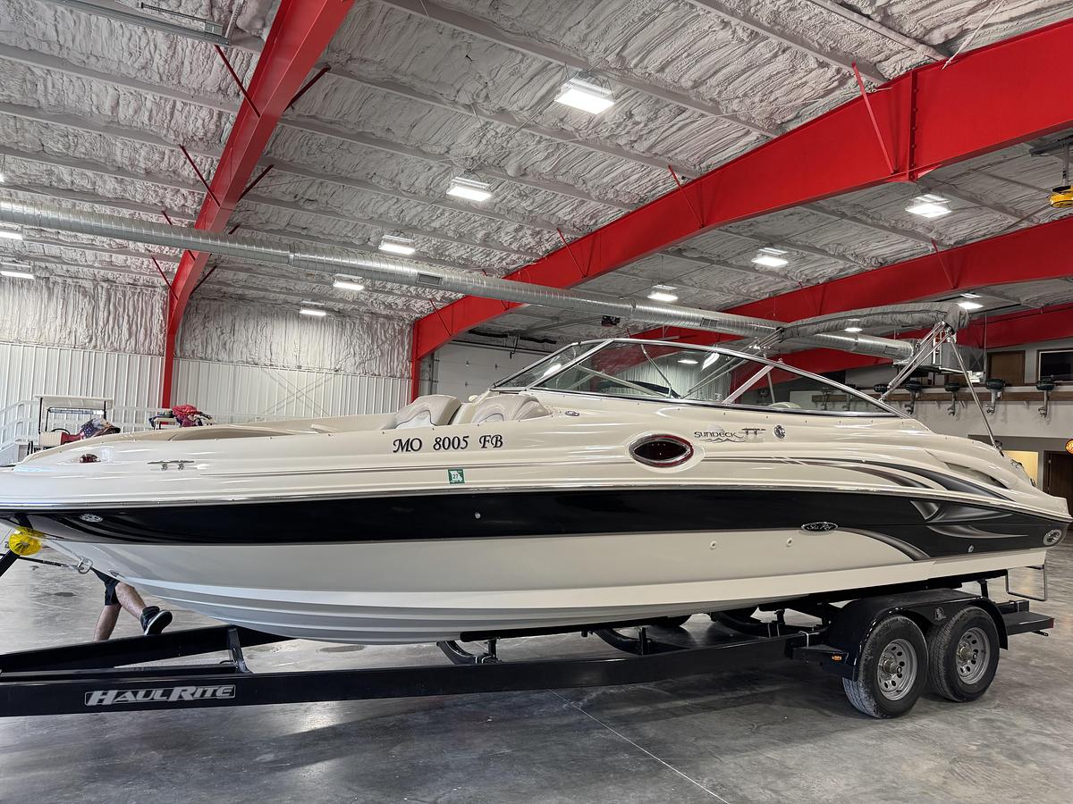 Used 2004 Sea Ray 270 Sundeck