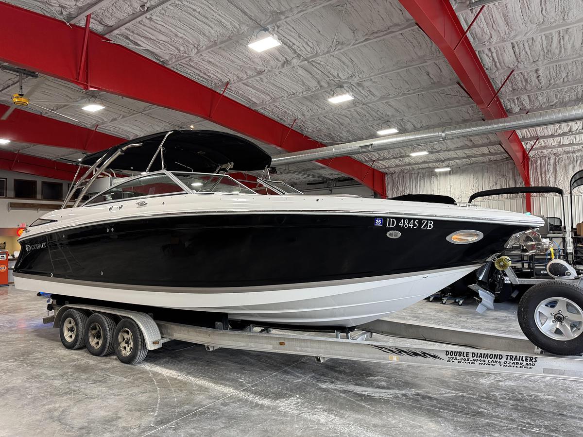Used 2015 Cobalt 302 BR