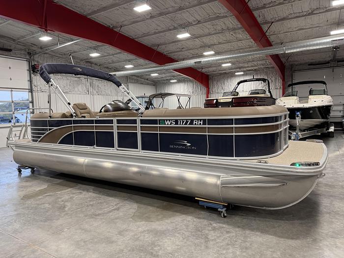 Used 2018 Bennington R-25