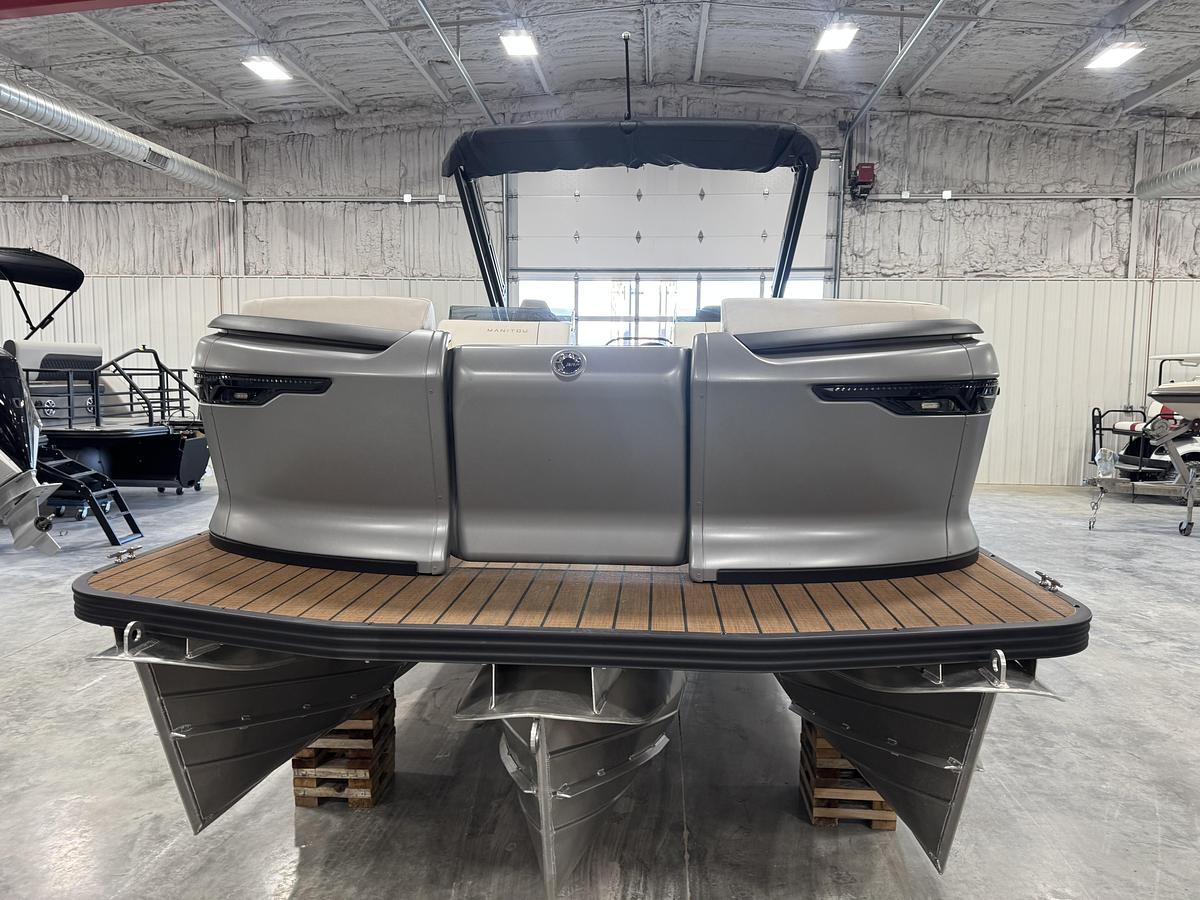 2025 Manitou 26 Explore