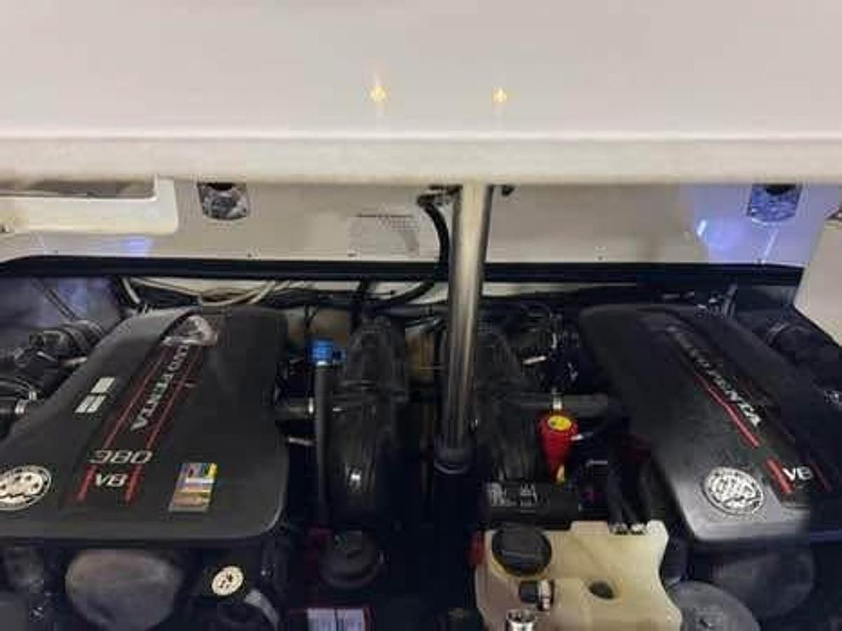 Used 2016 Cobalt 336 BR