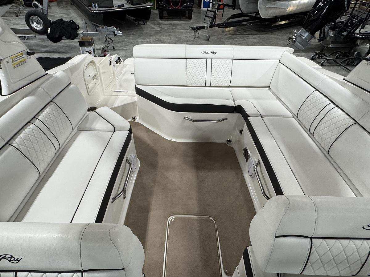 Used 2015 Sea Ray 270 SDX