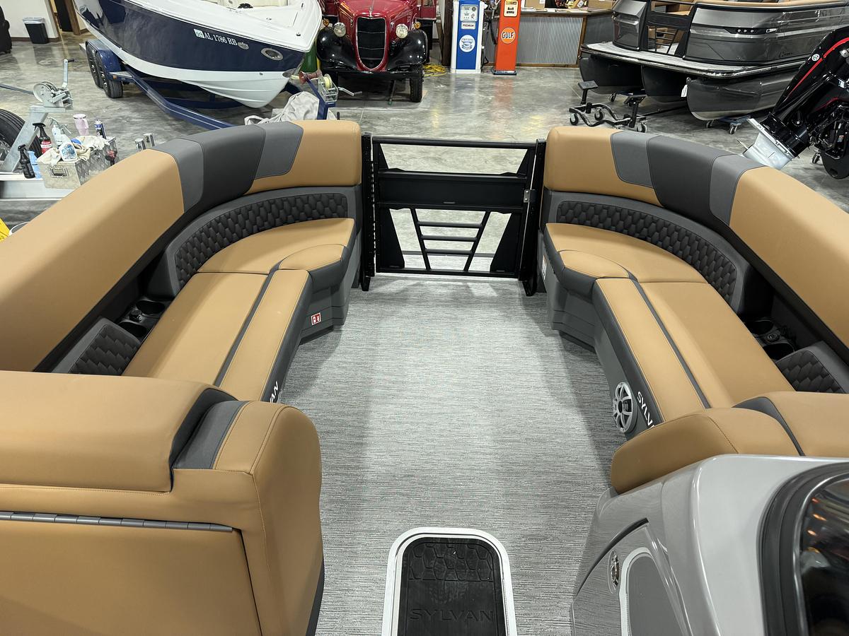 2026 Sylvan L-5 Platinum