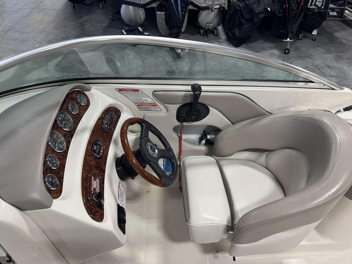 Used 2004 Sea Ray 240 Sundeck
