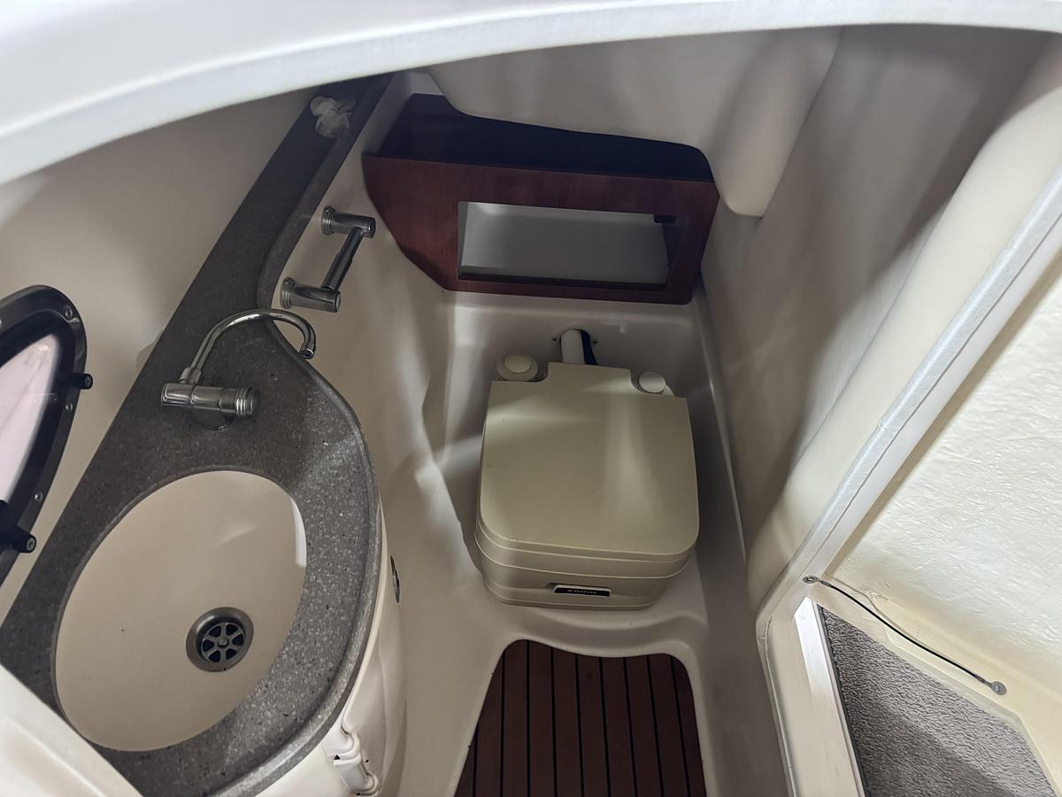 Used 2011 Regal 2700