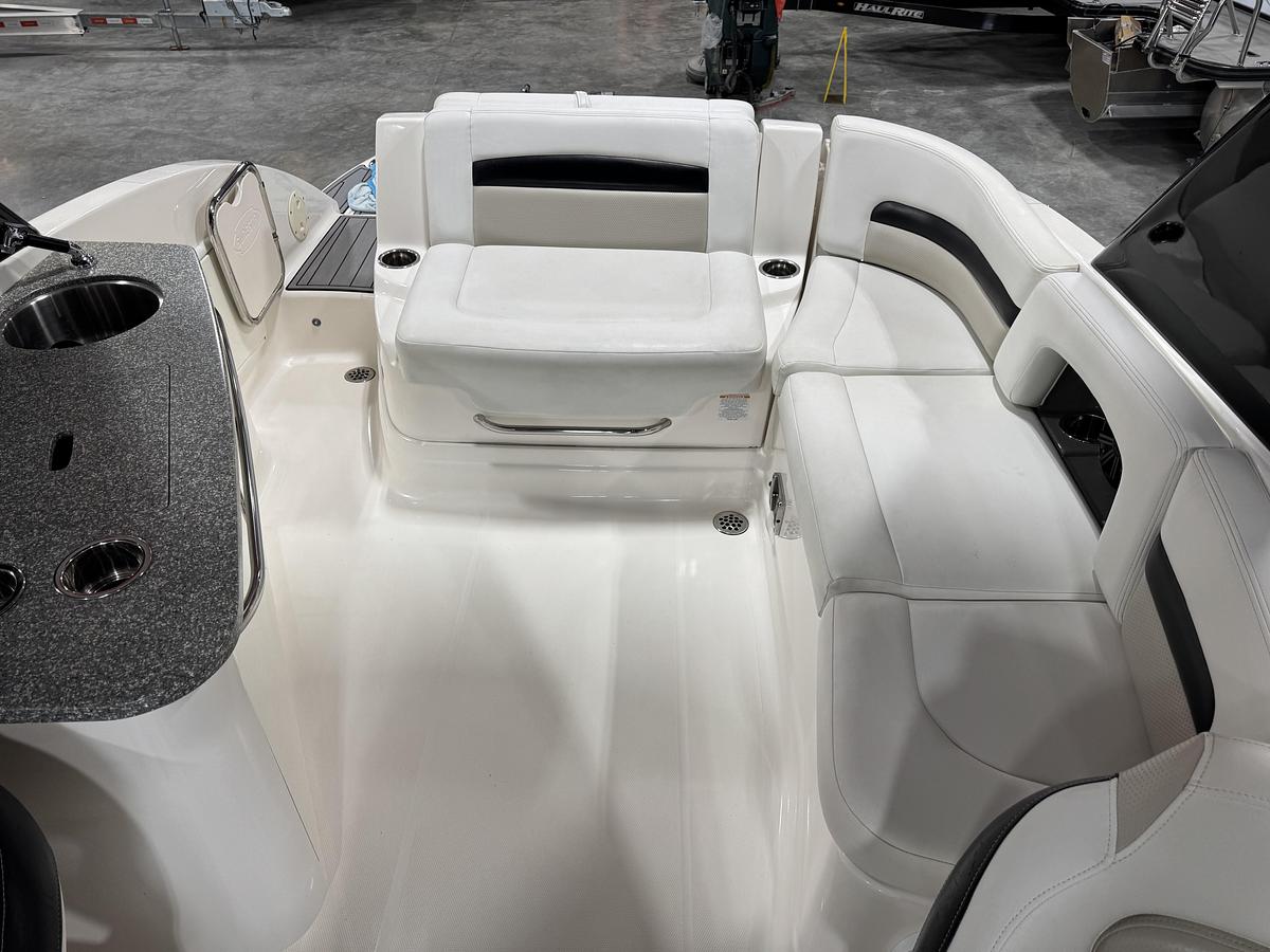 Used 2013 Chaparral 264 Sunesta