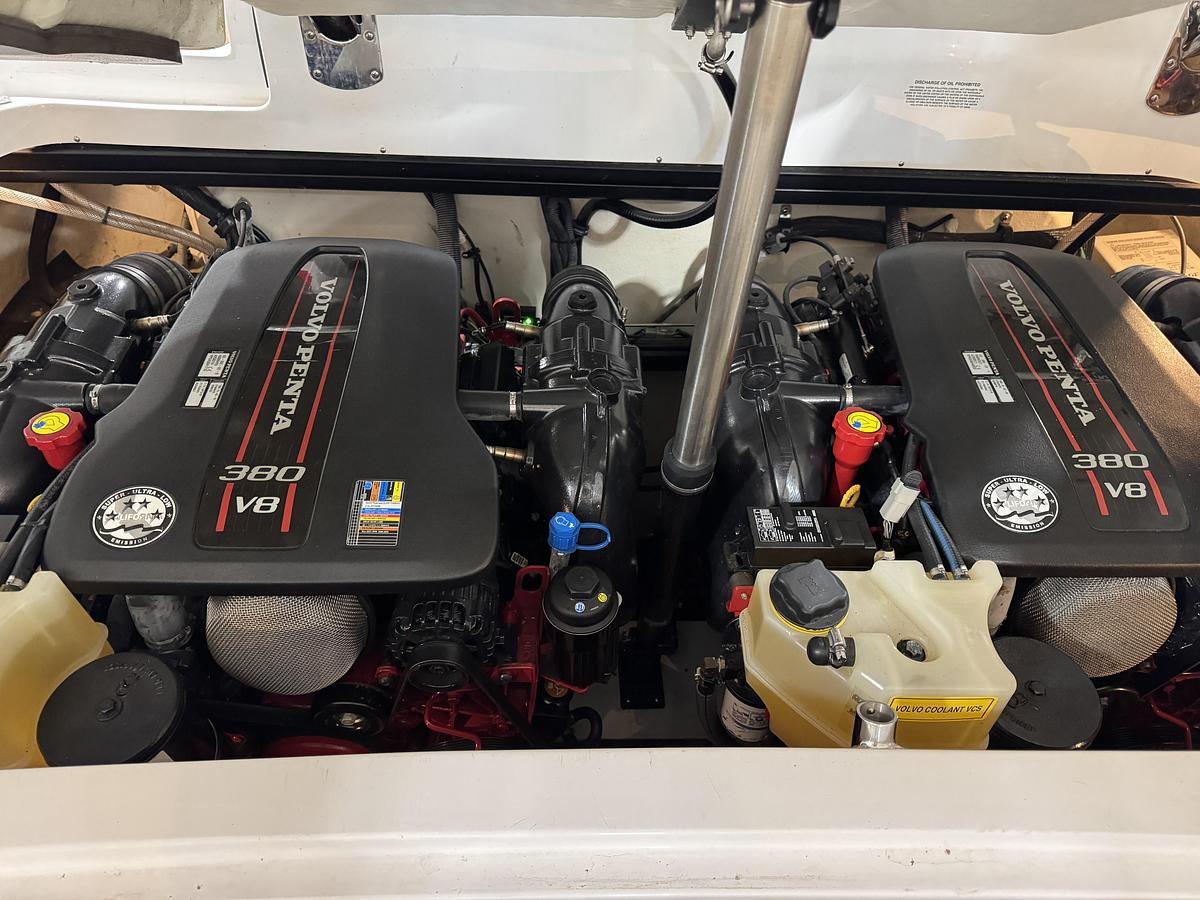Used 2014 Cobalt 336 BR