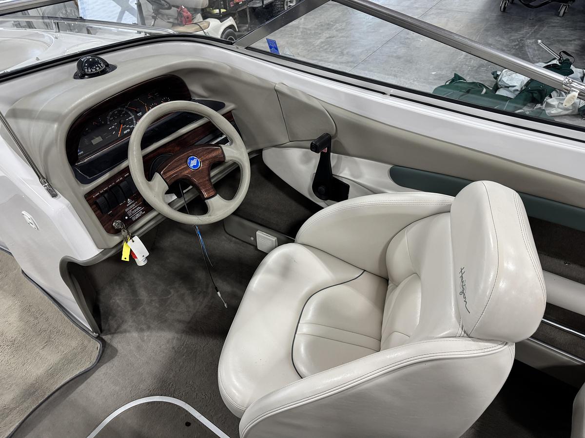 Used 1999 Four Winns 220 Horizon