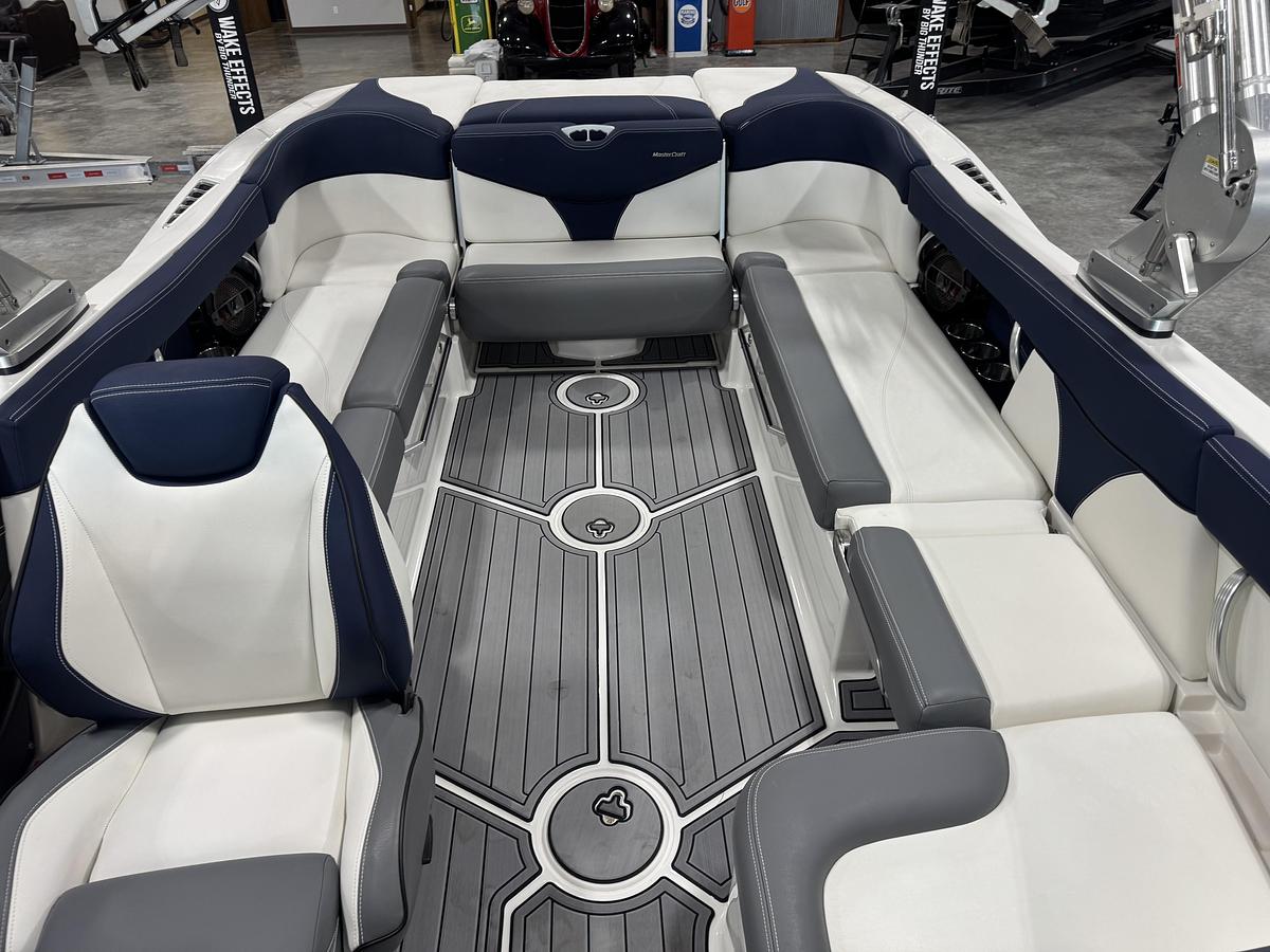 Used 2019 Mastercraft XT 25